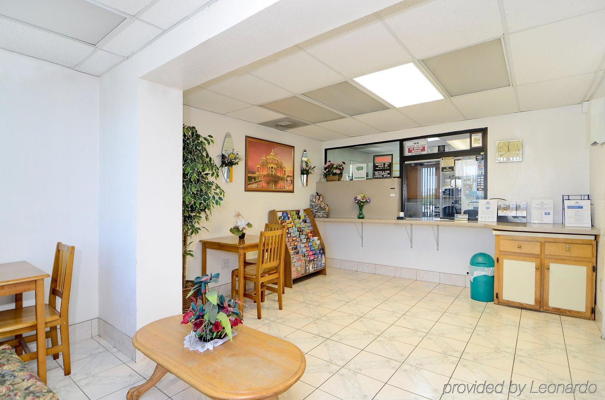 Americas Best Value Inn Corona Dalaman gambar
